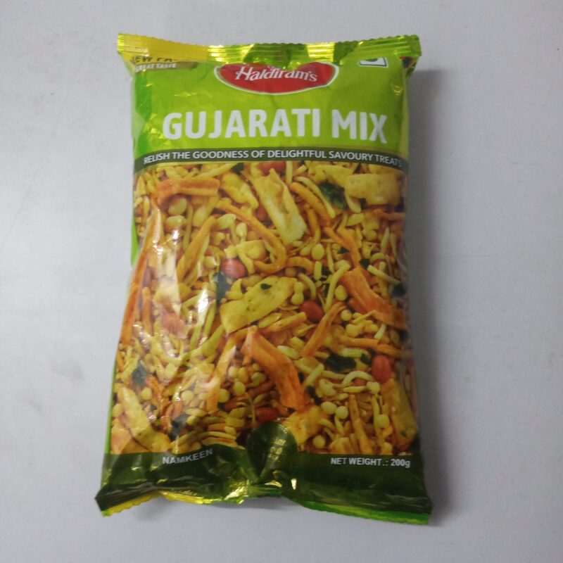 5x Haldirams Gujarati Mix Namkeen, Pack of 5 (200 g each) Pouch