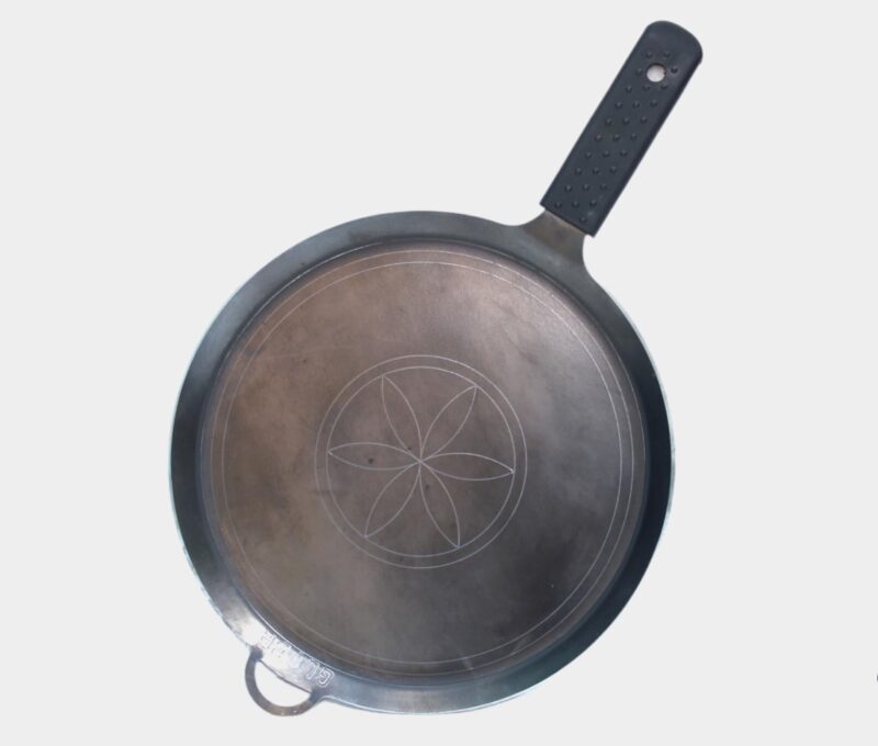 MYNAKSHA Iron Nonstick Crepe Pan/10inch Skillet Pan/Dosa Tawa Tortilla Pan/Induction Griddle Comal Pancake Pan - Image 2
