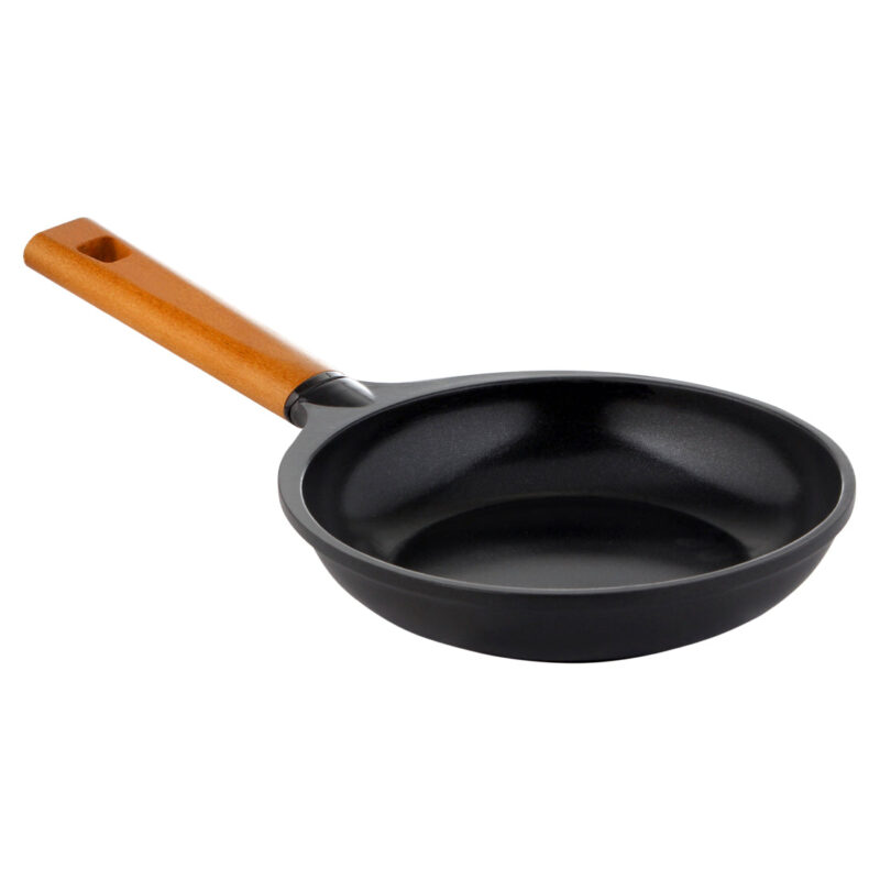 Caesar 20 cm Non-Stick Fry Pan | Induction Bottom | Wooden Handle | Die-Cast Aluminium | Frying Pan Non Stick | 1L | 5mm | 5 Years Warranty | Black - Image 4