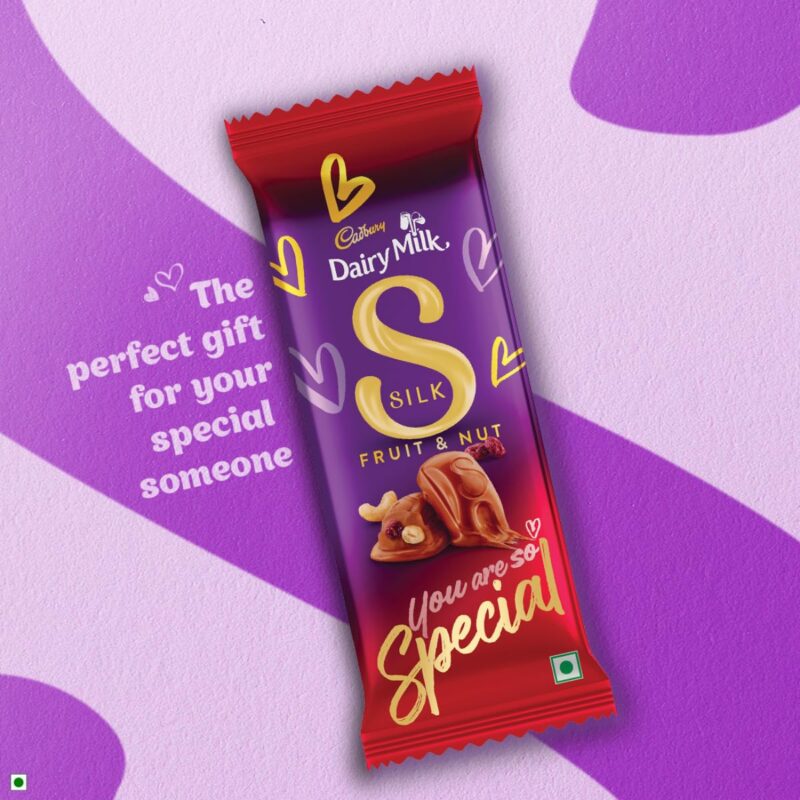 Cadbury Dairy Milk Silk Fruit and Nut Valentine's Gift Pack Chocolate Bar, 137 g - Image 6