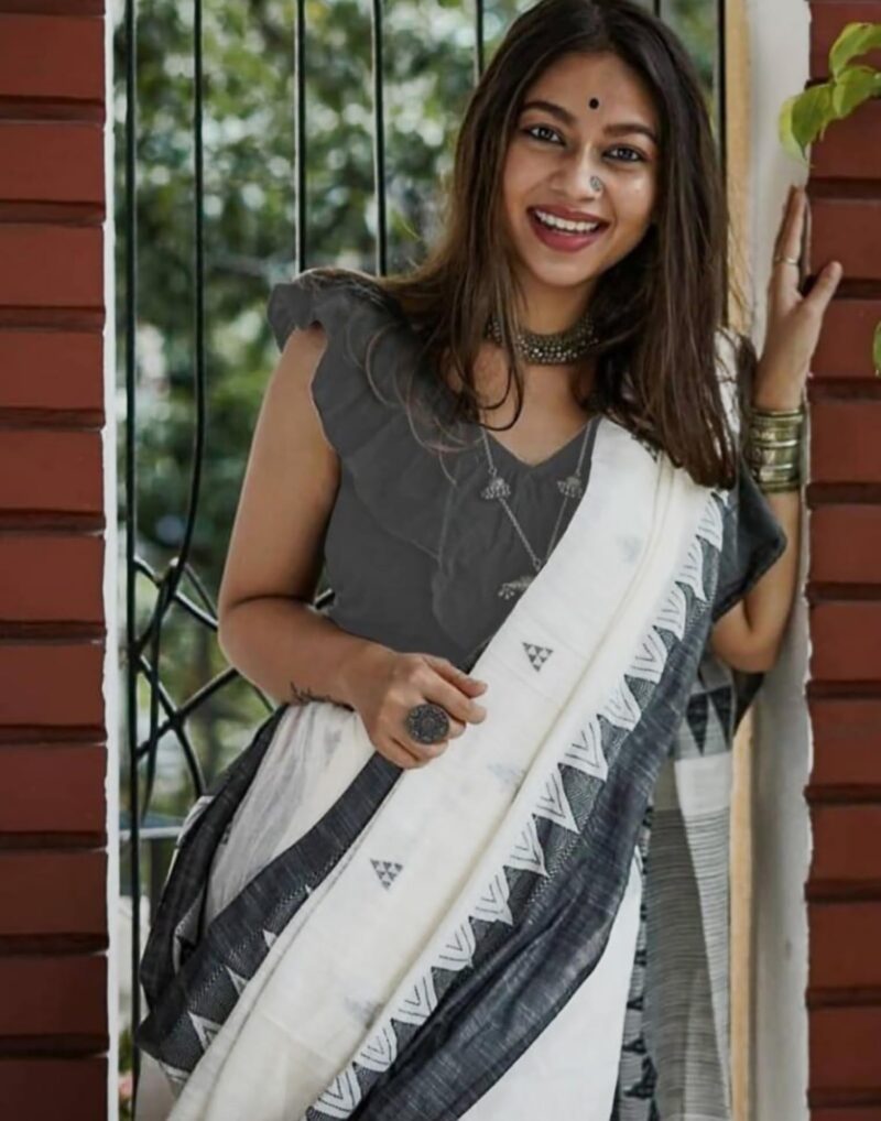 SIRIL Women's Cotton Silk Jamdani Jacquard Saree With Unstitched Blouse Piece (3684S132_White Black) - Image 6