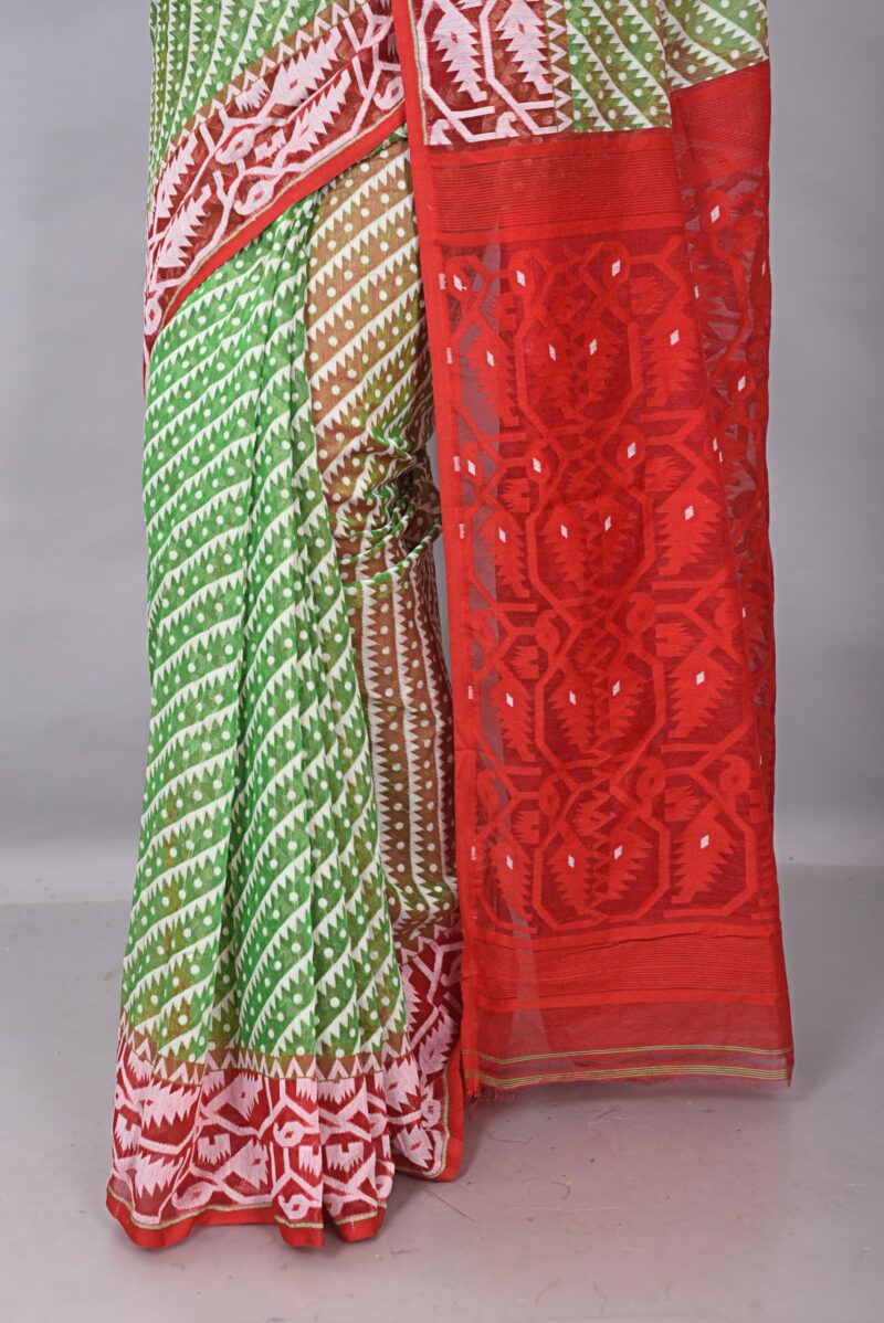 OISHANI SAREE GHOR Women's Traditional Bengal Cotton Resham Jamdani Sarees (Green Red) - Image 4