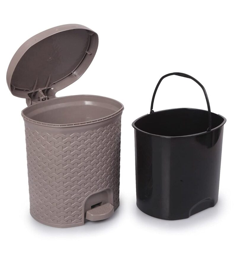 Classic Pedal Dustbin - Image 21