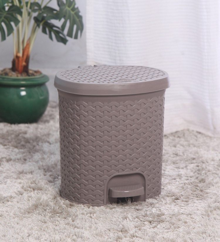 Grey|Classic Pedal Dustbin / 12 Litres