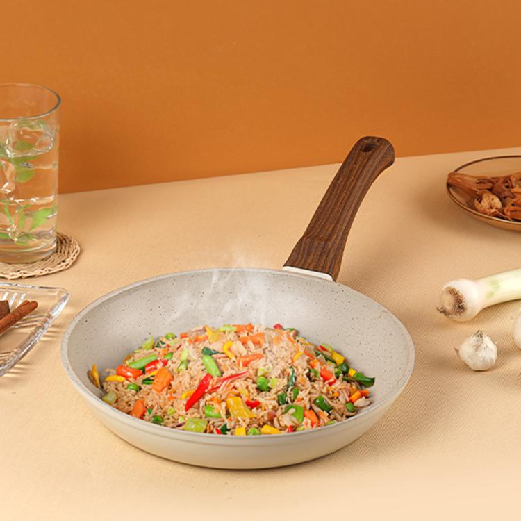 Beige|Castello Die Cast Induction Base Taper Fry Pan / 24cm