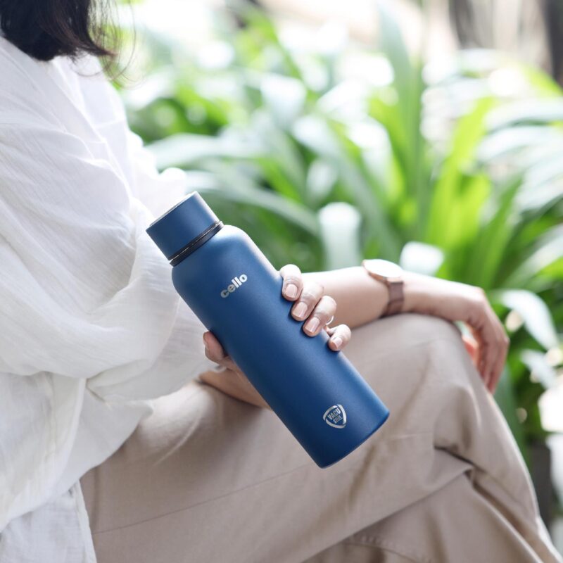 Duro Kent Flask, Vacusteel Water Bottle Dark Blue / 750ml