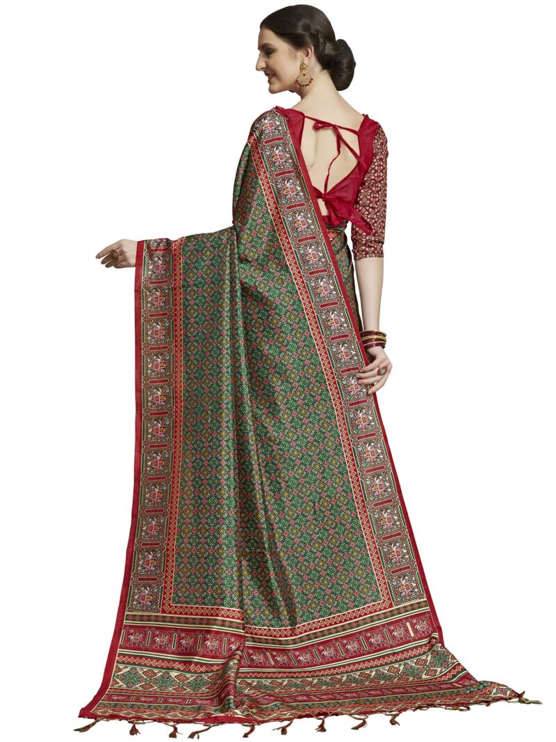 AKHILAM Women's silk blend Saree with Unstitched Blouse Piece (Free size_Green_RJWDP5303) - Image 3