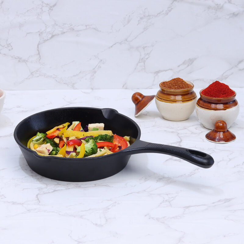 Forza Pre Seasoned 19 cm Cast Iron Fry Pan | With Lifetime Exchange Warranty | Black - Image 6
