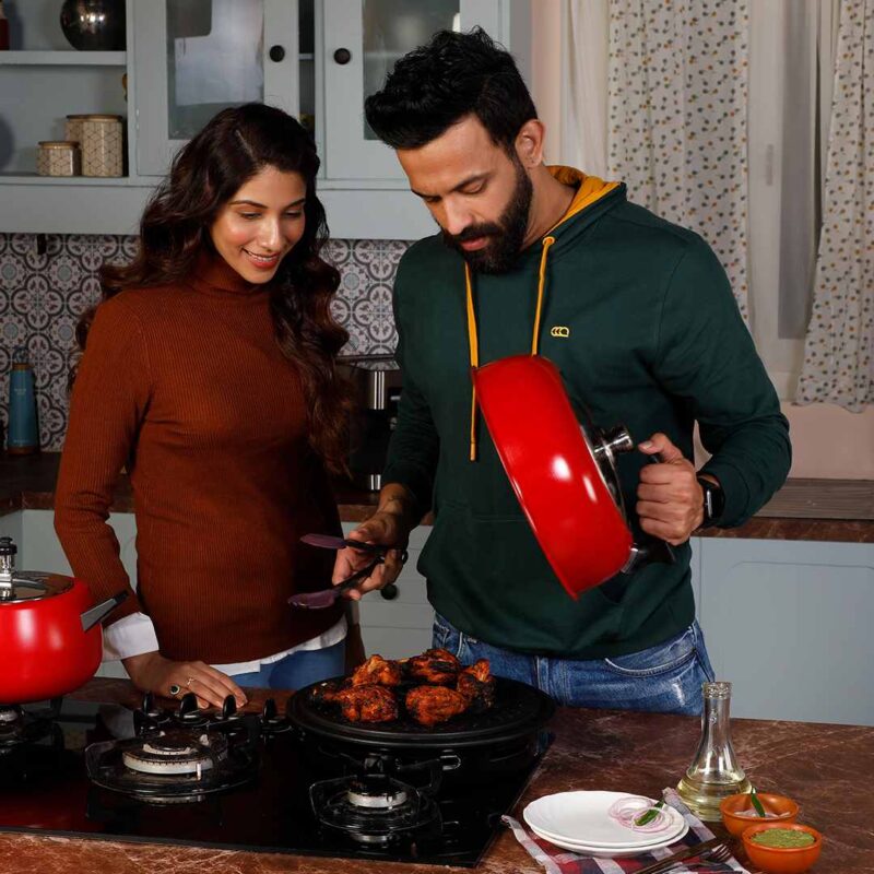 Wonderchef Renewed Gas Oven Tandoor 4 Pieces Set | 2-in-1 Oven and Tandoor | Ideal for Rotis and Naans, Tikkas, Kebabs, Cakes and Cookies | Non-stick Tandoori Trays | Black & Red - Image 7